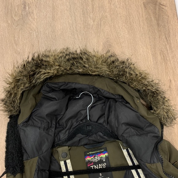 ✌️HOST PICK✌️ Aritzia TNA Bancroft Parka - Picture 12 of 12